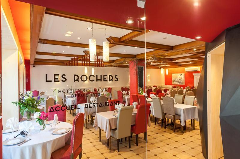 Hôtel-Restaurant Les Rochers La Balme-de-Sillingy Exterior foto